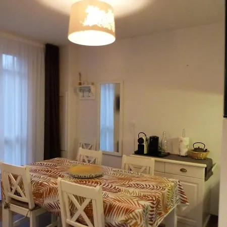 Familial Dans Un Chateau Avec Piscine Chauffee, Proche Plages Et Sites Du Golfe Du Morbihan * Baden
